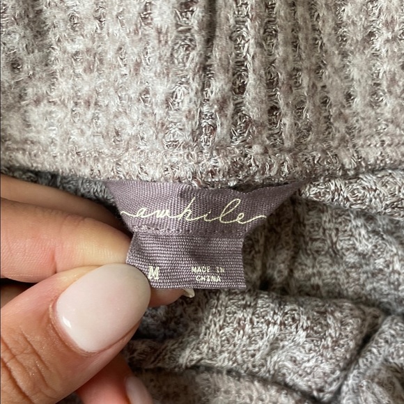 Awhile Kaela Cozy Gray Ribbed Jogger Pants - Picture 4 of 5